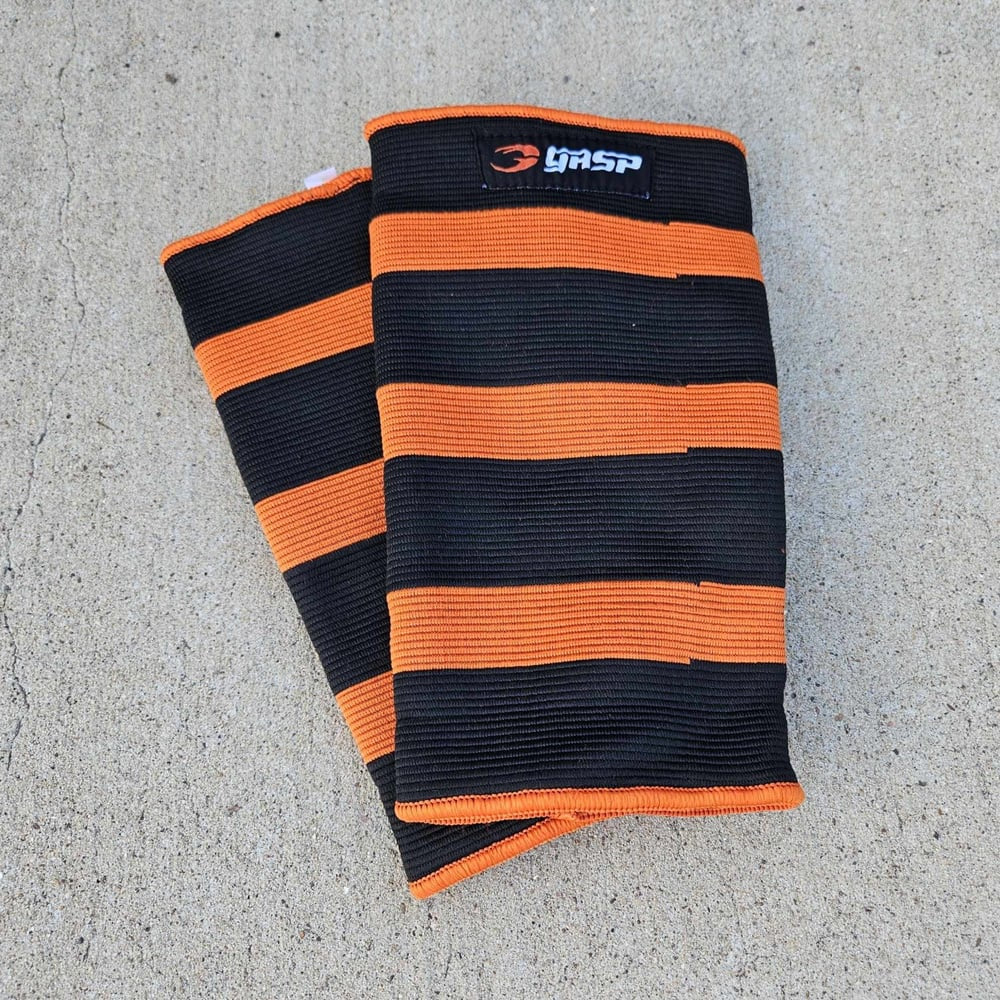 GASP POWER KNEE SLEEVE (Black/Flame)